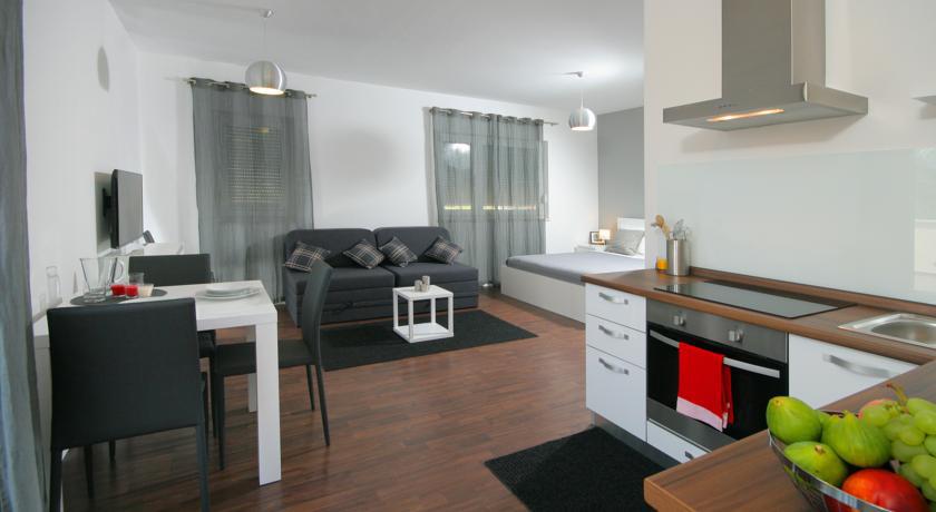 Charm Apartments And Rooms Trogir Zimmer foto